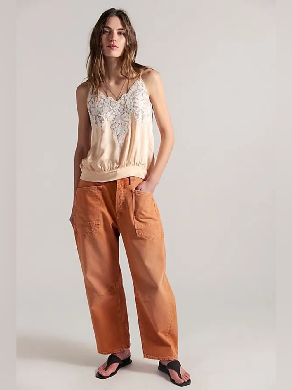 We The Free Minimalist Moxie Barrel Jeans in Dusted Clay Size 33 - Picture 1 of 11